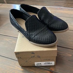 Indigo Road Harley Loafer woven black size 7M